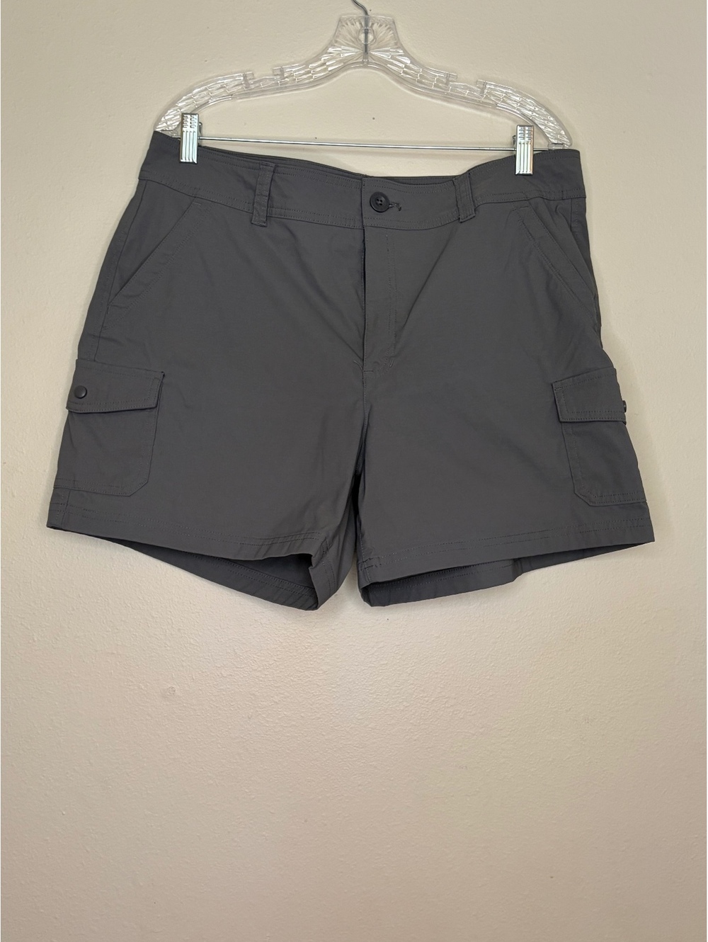 Eddie Bauer Women's Cargo Shorts Size 16 Gray